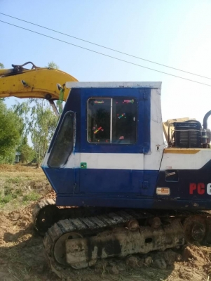 KOMATSU PC 60-2