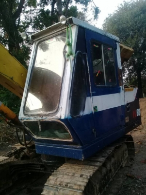 KOMATSU PC 60-2