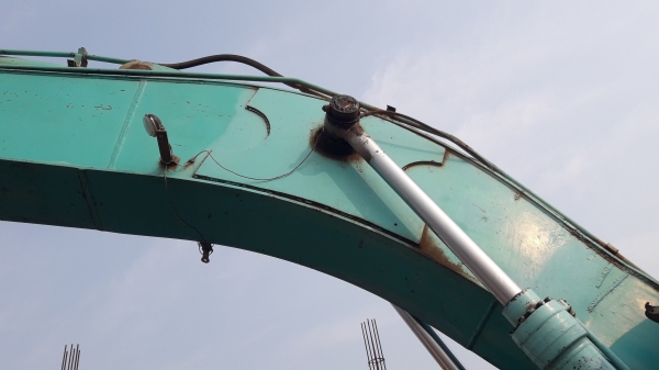 ขายด่วนSK200-5(มากไฟซุปเปอร์) ไฟฟ้าเต็ม แอรหนาว เอกสารอินวอยส์ สภาพใช้งานได้เลย รถทำงานทุกวัน ขายด่วนSK200-5(มากไฟซุปเปอร์) ไฟฟ้าเต็ม แอรหนาว เอกสารอินวอยส์ สภาพใช้งานได้เลย รถทำงานทุกวัน