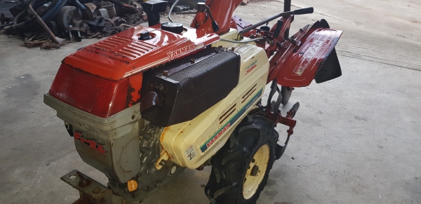 ดีเซล รถพรวนดินสาดดินยกร่อง สอบถามได้ต่อรองได้ ดีเซล รถพรวนดินสาดดินยกร่อง สอบถามได้ต่อรองได้