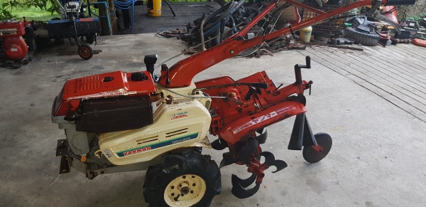 ดีเซล รถพรวนดินสาดดินยกร่อง สอบถามได้ต่อรองได้ ดีเซล รถพรวนดินสาดดินยกร่อง สอบถามได้ต่อรองได้