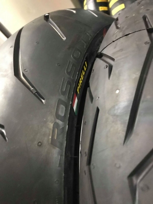 !!!จัดโปรฯ เร้าใจ อีกแล้ว Pirelli Rosso 2 ยางใหม่ 120/70/17+160/60/17 ถูกมาก