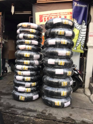 จัดโปรโมชั่น ยางปี 17 ทั้งหน้า-หลัง ยางใหม่ มือ1 Pirelli Rosso Corsa 120/70/17+180/60/17