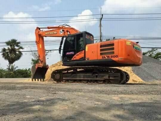 ขายด่วน!! Hitachi ZX2005G 5,XXXชม. สภาพสวยค่ะ
