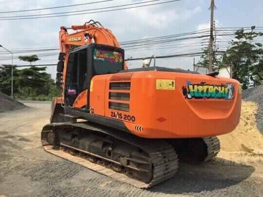 ขายด่วน!! Hitachi ZX2005G 5,XXXชม. สภาพสวยค่ะ