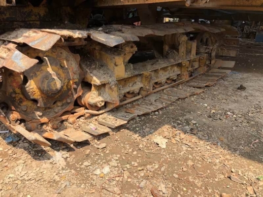 ขาย 215,000 บาท รถเกี่ยวอุ้ม 2.5 ตัน เครื่อง 6HH1-210 แรง สภาพพร้อมใช้  รถอยู่  มหาสารคาม โทร 0610710295