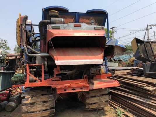 ขาย 195,000 บาท รถเกี่ยวอุ้ม 2.5 ตัน เครื่อง 6BG1-175 แรง สภาพพร้อมใช้  รถอยู่  มหาสารคาม โทร 0610710295