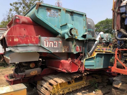 ขาย 195,000 บาท รถเกี่ยวอุ้ม 2.5 ตัน เครื่อง 6BG1-175 แรง สภาพพร้อมใช้  รถอยู่  มหาสารคาม โทร 0610710295