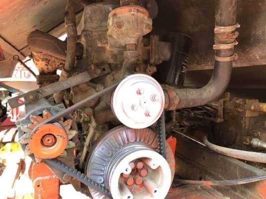 ขาย 195,000 บาท รถเกี่ยวอุ้ม 2.5 ตัน เครื่อง 6BG1-175 แรง สภาพพร้อมใช้  รถอยู่  มหาสารคาม โทร 0610710295