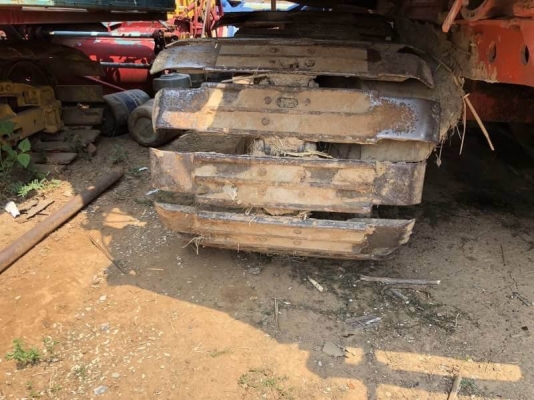 ขาย 195,000 บาท รถเกี่ยวอุ้ม 2.5 ตัน เครื่อง 6BG1-175 แรง สภาพพร้อมใช้  รถอยู่  มหาสารคาม โทร 0610710295