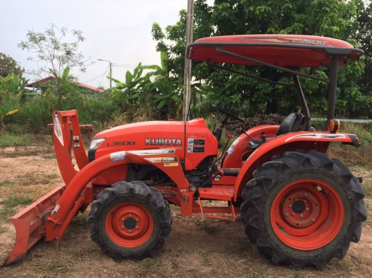 ขายรถไถL3608สภาพเดิมๆสวยๆรถไร่แท้ๆสภาพเก่าเก็บชั่วโมงน้อยๆอุปกร ดันหน้า+ผานหลัง