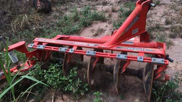 ขายรถไถL3608สภาพเดิมๆสวยๆรถไร่แท้ๆสภาพเก่าเก็บชั่วโมงน้อยๆอุปกร ดันหน้า+ผานหลัง