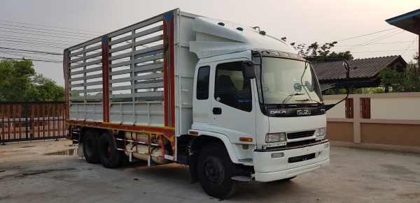 ขายรถ10ล้อ อีซูซุเดก้า สภาพดี