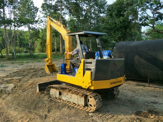 ขายรถแบคโฮ KOMATSU PC20-6 ตัวเดินรุ่น 1 บูมอาร์มยาวพิเศษ ราคา 200000