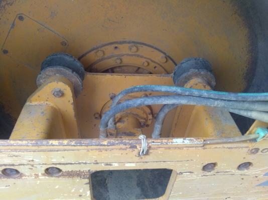 รถบดสั่นสะเทือนสิบตัน เครื่องด้อยระบบระบายอากาศ