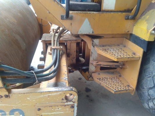 รถบดสั่นสะเทือนสิบตัน เครื่องด้อยระบบระบายอากาศ