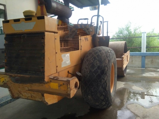 รถบดสั่นสะเทือนสิบตัน เครื่องด้อยระบบระบายอากาศ