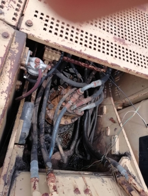 ขายรถแบคโโฮ CAT 320V1 สภาพพร้อมไช้เอกสารทะเบียน