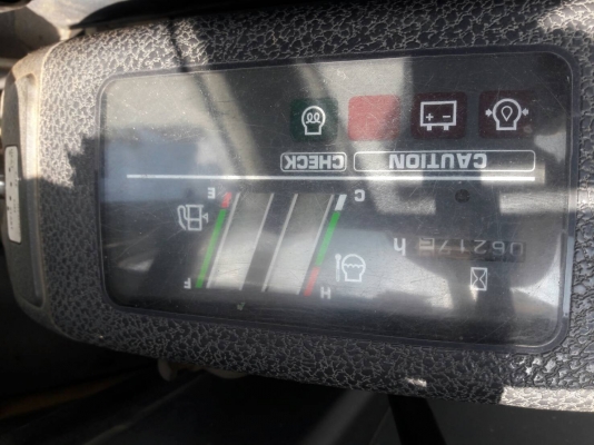 ขายจ้า..KOMATSU PC35MR-1  เก่านอกแท้  สภาพสวย  เดิมๆๆ  เครื่องปั๊มแห้ง  พร้อมใช้  โทร 089-3818694  ดวงนภา