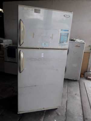 ตู้เย็น 2 บาน ใช้งานได้เลย ถูก 1500 บาท