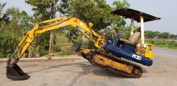 ขายด่วนรถแบคโฮKOMATSUโคมัสซูรุ่นยอดนิยมสวยๆPC30-5เครื่องโคมัสซู3D84เครื่องดีปั่มแรงสีเดิมยังไม่เก็บสีรถนอกเพิ่งนำเข้ามาใหม่ยังไม่เคยใช้งานในเมืองไทยเลย