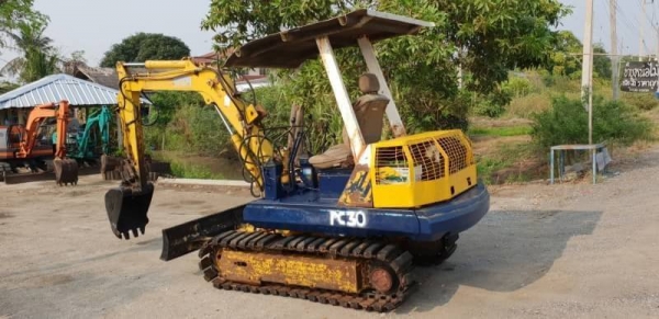 ขายด่วนรถแบคโฮKOMATSUโคมัสซูรุ่นยอดนิยมสวยๆPC30-5เครื่องโคมัสซู3D84เครื่องดีปั่มแรงสีเดิมยังไม่เก็บสีรถนอกเพิ่งนำเข้ามาใหม่ยังไม่เคยใช้งานในเมืองไทยเลย