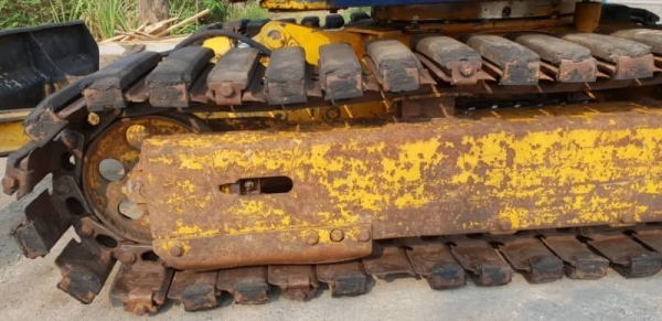 ขายด่วนรถแบคโฮKOMATSUโคมัสซูรุ่นยอดนิยมสวยๆPC30-5เครื่องโคมัสซู3D84เครื่องดีปั่มแรงสีเดิมยังไม่เก็บสีรถนอกเพิ่งนำเข้ามาใหม่ยังไม่เคยใช้งานในเมืองไทยเลย