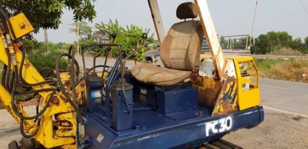 ขายด่วนรถแบคโฮKOMATSUโคมัสซูรุ่นยอดนิยมสวยๆPC30-5เครื่องโคมัสซู3D84เครื่องดีปั่มแรงสีเดิมยังไม่เก็บสีรถนอกเพิ่งนำเข้ามาใหม่ยังไม่เคยใช้งานในเมืองไทยเลย