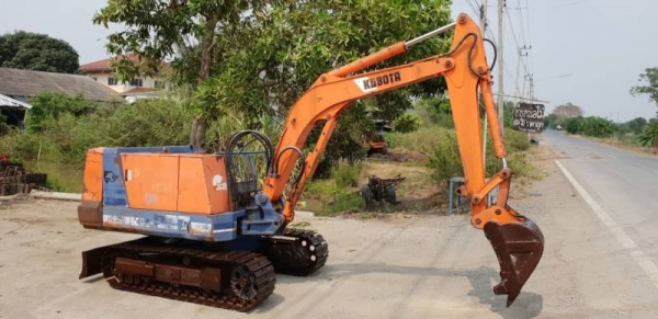 ขายด่วนรถแบคโฮKUBOTAคูโบต้าKH27เทียบเท่าPC30เครื่องคูโบต้า3สูบปั่มแรงรถนอกเพิ่งนำเข้ามาใหม่ยังไม่เคยใช้งานในเมืองไทยเลย