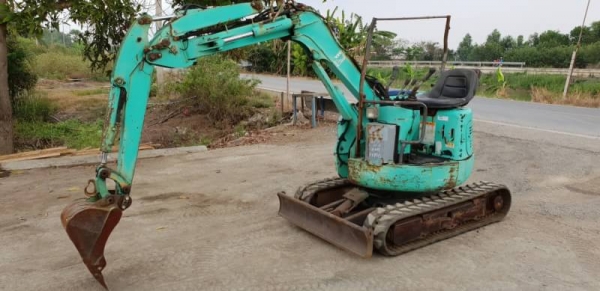 ขายด่วนรถแบคโฮHIACHIฮิตาชิรุ่นยอดนิยมสวยๆEX15เครื่องอีซูซู3KC1คอลโทลน้ำมันสั่นปั้มนิ้วเครื่องดีปั่มแรงรถนอกเพิ่งนำเข้ามาใหม่ยังไม่เคยใช้งานในเมืองไทยเลย