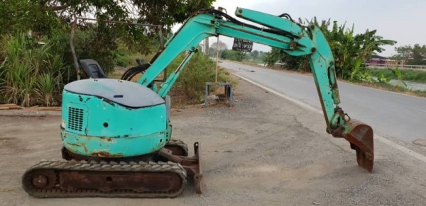 ขายด่วนรถแบคโฮHIACHIฮิตาชิรุ่นยอดนิยมสวยๆEX15เครื่องอีซูซู3KC1คอลโทลน้ำมันสั่นปั้มนิ้วเครื่องดีปั่มแรงรถนอกเพิ่งนำเข้ามาใหม่ยังไม่เคยใช้งานในเมืองไทยเลย