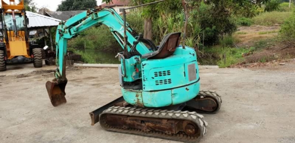 ขายด่วนรถแบคโฮHIACHIฮิตาชิรุ่นยอดนิยมสวยๆEX15เครื่องอีซูซู3KC1คอลโทลน้ำมันสั่นปั้มนิ้วเครื่องดีปั่มแรงรถนอกเพิ่งนำเข้ามาใหม่ยังไม่เคยใช้งานในเมืองไทยเลย