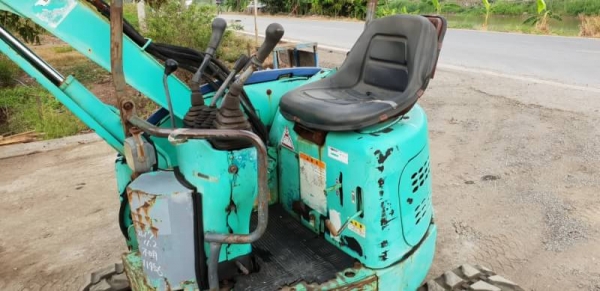 ขายด่วนรถแบคโฮHIACHIฮิตาชิรุ่นยอดนิยมสวยๆEX15เครื่องอีซูซู3KC1คอลโทลน้ำมันสั่นปั้มนิ้วเครื่องดีปั่มแรงรถนอกเพิ่งนำเข้ามาใหม่ยังไม่เคยใช้งานในเมืองไทยเลย