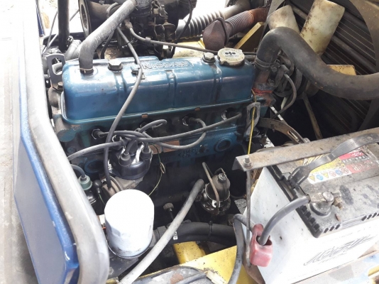 ขายรถยก KOMATSU FG20-11 เครื่องเบนซิน H20  เสาสูง 4 เมตร ยกได้ 2 ตัน เกียร์ธรรมดา รถนอกนำเข้า ติดต่อ 098-7962549