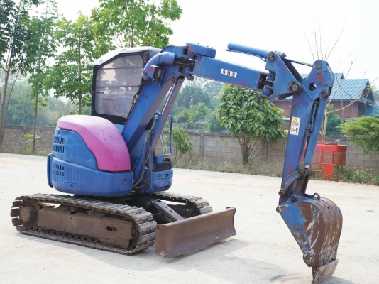 เก่าญี่ปุ่นสวยสภาพเดิมๆ 370,000 บาท KOMATSU PC30๊-3 ไม่เคยใช้งานในไทย