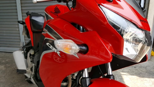 ขออนุญาตขาย HONDA CBR150I NEW สภาพพร้อมใช้งาน สภาพสวย ฟรีค่าโอน