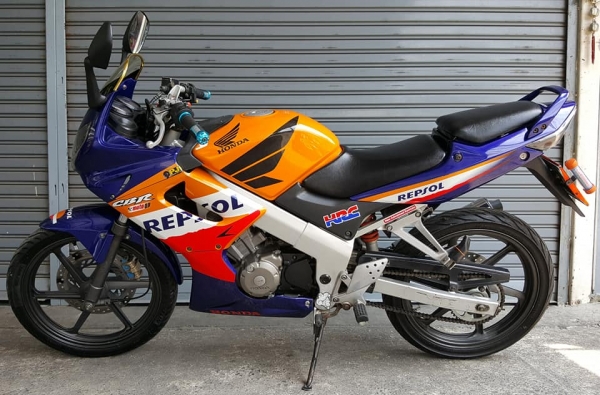 ขออนุญาตขาย HONDA CBR150R Limited " REPSOL Edition" ฟรีค่าโอน ขออนุญาตขาย HONDA CBR150R Limited " REPSOL Edition" ฟรีค่าโอน