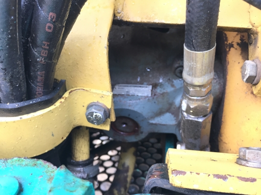 ขายรถขุด เก่าญี่ปุ่น KOMATSU PC30-7 ชั่วโมง การทำงานน้อย ระบบทำงานไว ฟรีเช็ดระบบ และ จัดส่งทั่วไทย