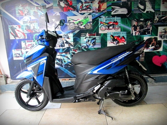 gt125 2017 สีนํ้าเงิน ตัวล้อแมกซ์ รถเครื่องดี สีสวย 28900 gt125 2017 สีนํ้าเงิน ตัวล้อแมกซ์ รถเครื่องดี สีสวย 28900