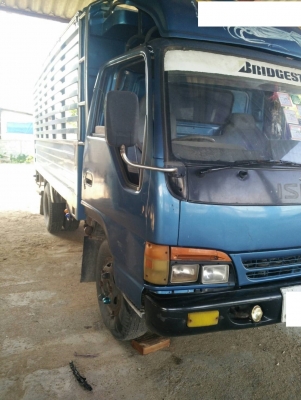 ขาย6ล้อรั้ว isuzu 120แรง กระบะเลส ยาว4.3ม