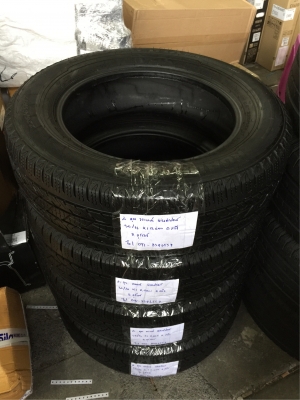 ยาง Roadstone 225 65 17 กลางปี16 ดอกเต็ม ไม่มีปะ เนื้อนิ่มๆ ใช้ยาว ราคาไม่แพง