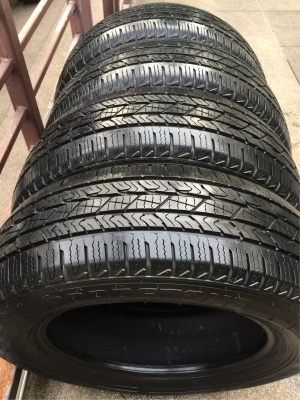 ยาง Roadstone 225 65 17 กลางปี16 ดอกเต็ม ไม่มีปะ เนื้อนิ่มๆ ใช้ยาว ราคาไม่แพง
