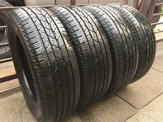 ยาง Roadstone 225 65 17 กลางปี16 ดอกเต็ม ไม่มีปะ เนื้อนิ่มๆ ใช้ยาว ราคาไม่แพง