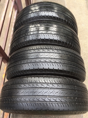 ยาง Bridgestone 235 70 16 ปี16 ดอกเต็ม ไม่มีปะ ใช้ยาว ราคาไม่แพง