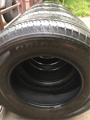 ยาง Bridgestone 235 70 16 ปี16 ดอกเต็ม ไม่มีปะ ใช้ยาว ราคาไม่แพง