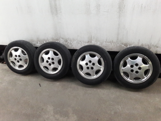 ล้อเดิมtoyota ท้ายโด้ง เอ้กซิเอ้อ ขอบ14 5รู พร้อมยาง