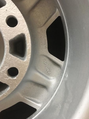 ขายแมกซ์เรโทร ลึกๆล้นๆ หนาๆ ขอบ15 กว้าง8.5 ออฟเซต -30 พร้อมใช้ ล้ออยู่บุรีรัมย์ครับ ส่งได้ทั่วไทย 0850005579