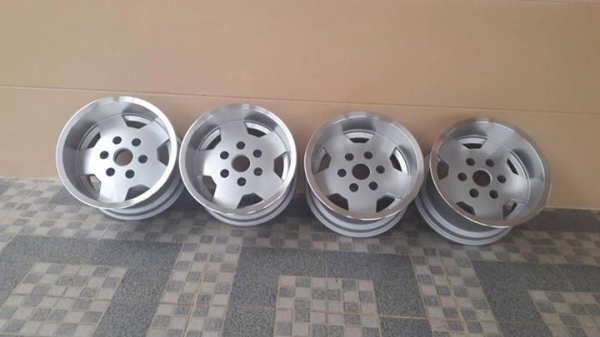 ขายแมกซ์เรโทร ลึกๆล้นๆ หนาๆ ขอบ15 กว้าง8.5 ออฟเซต -30 พร้อมใช้ ล้ออยู่บุรีรัมย์ครับ ส่งได้ทั่วไทย 0850005579