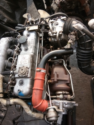 ้ครื่องยนต์ อิซุสุ 4jB1 เทอร์โบ เครื่องนอก สวยๆ