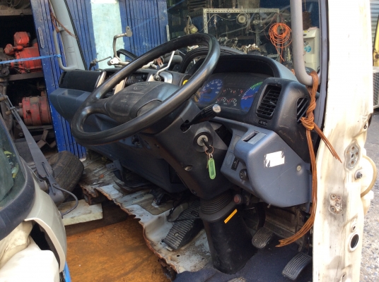 ขายหน้าปัดตัด Hino Mega หัวกว้าง